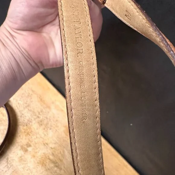 Ann  Taylor Genuine Leather Belt Thin Tan Silver Buckle Size Medium Brown - Picture 3 of 7